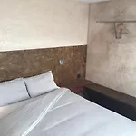 Estabulo De Valinhas * Vitorino dos Piães