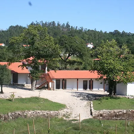 Κατάλυμα σε φάρμα Estabulo De Valinhas *