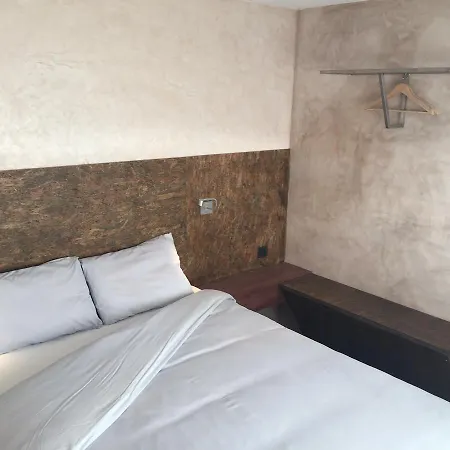 Estabulo De Valinhas * Vitorino dos Piães