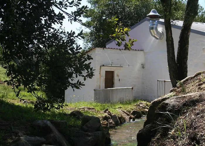 Estabulo De Valinhas Vitorino dos Piães