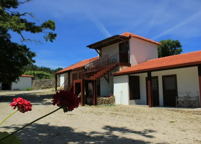 Estabulo De Valinhas Feriegård Vitorino dos Piães